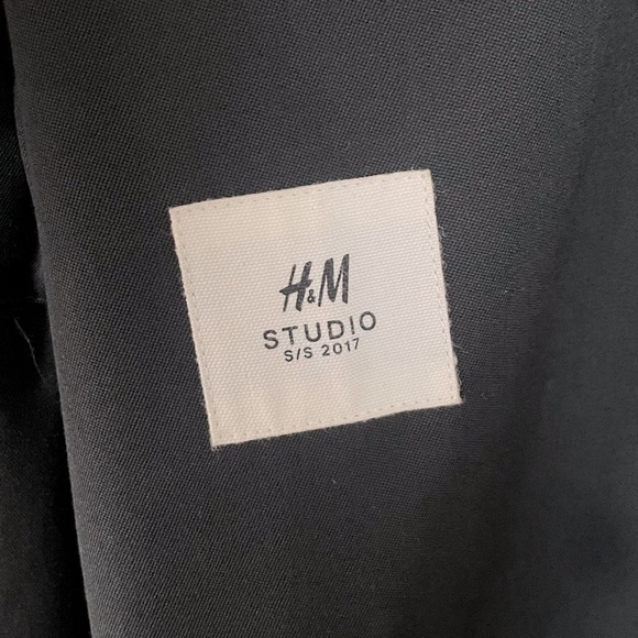 H&M Studio Black Trench Coat - Size 36R - Picture 3 of 8